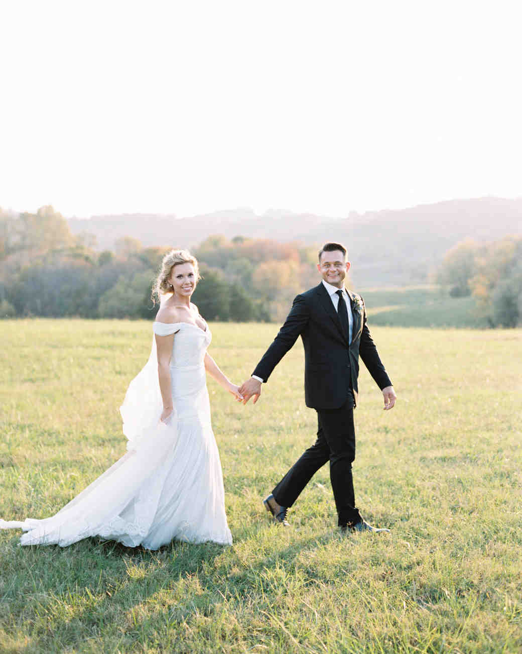 Shoulder Hugging Wedding Dress